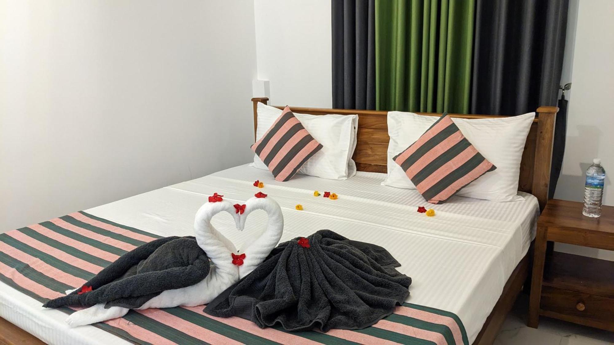 Star Beach Villa Tangalle Bagian luar foto
